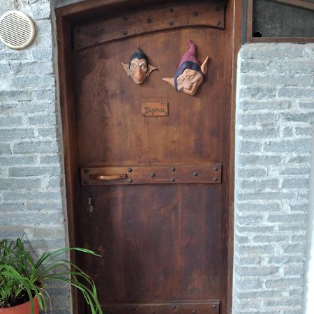 Lo Scoiattolo Bed and Breakfast Giaveno Esterno foto