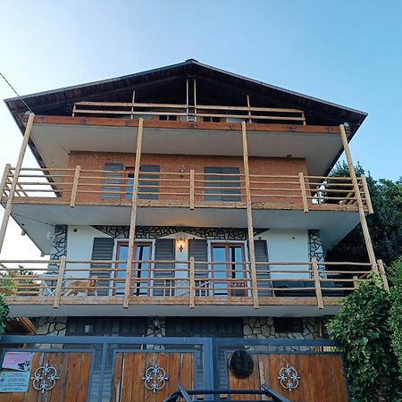 Lo Scoiattolo Bed and Breakfast Giaveno Esterno foto