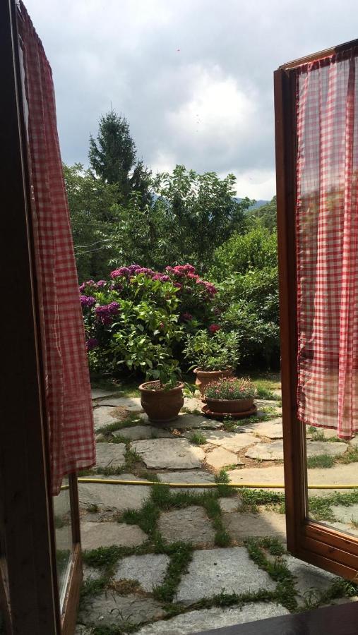 Lo Scoiattolo Bed and Breakfast Giaveno Esterno foto