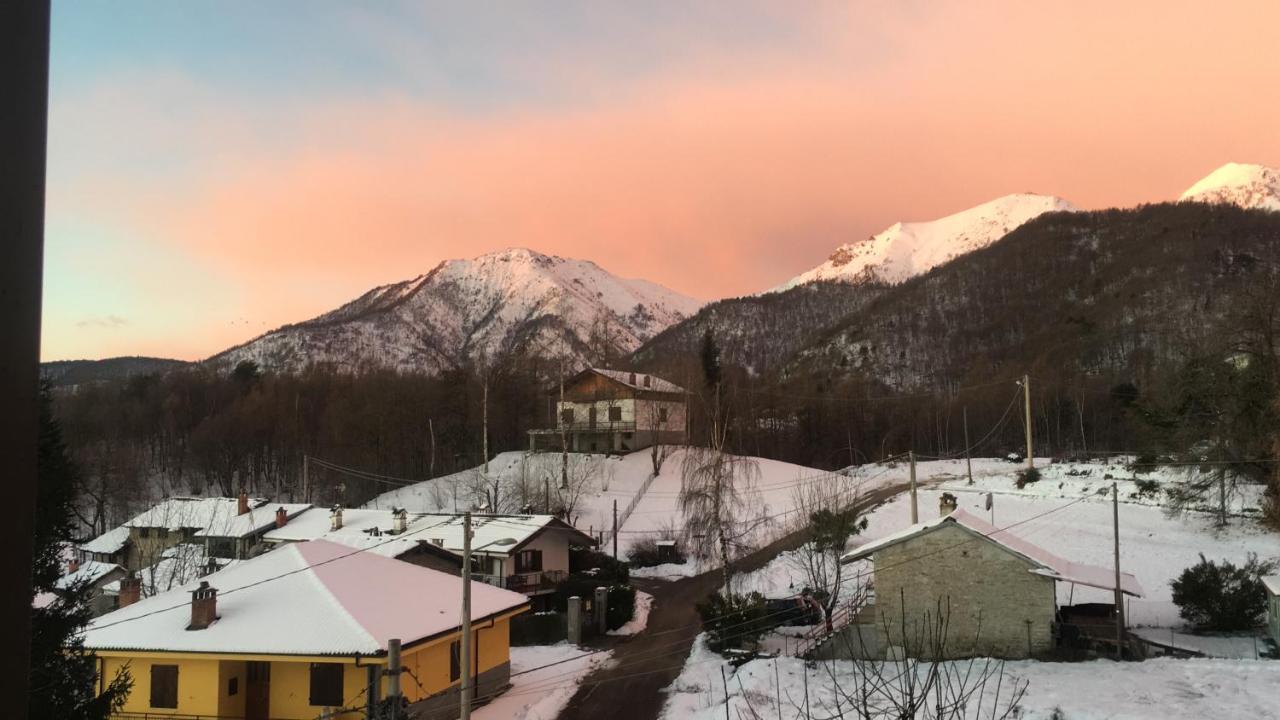 Lo Scoiattolo Bed and Breakfast Giaveno Esterno foto