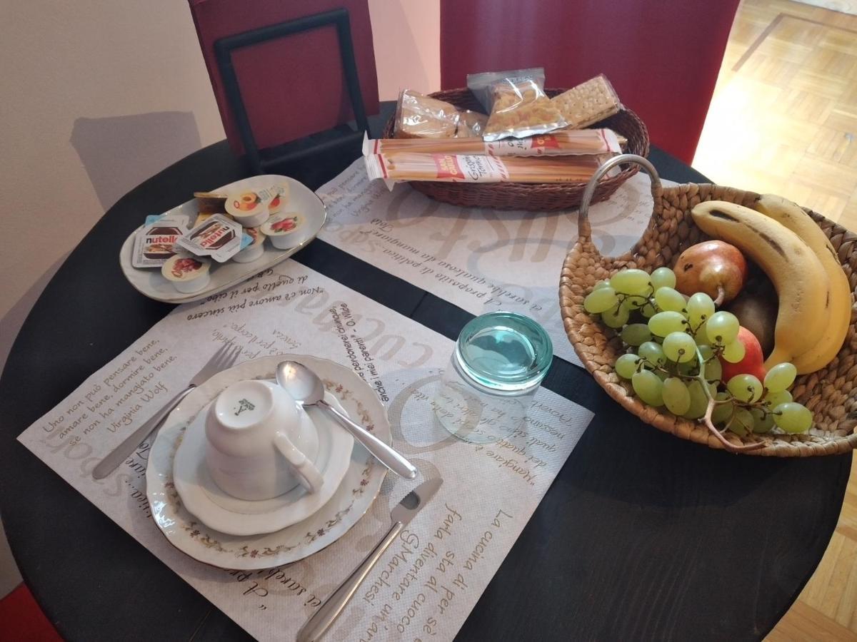 Lo Scoiattolo Bed and Breakfast Giaveno Esterno foto