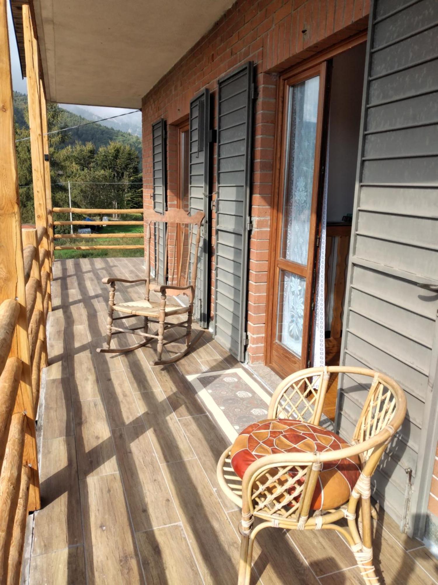 Lo Scoiattolo Bed and Breakfast Giaveno Esterno foto
