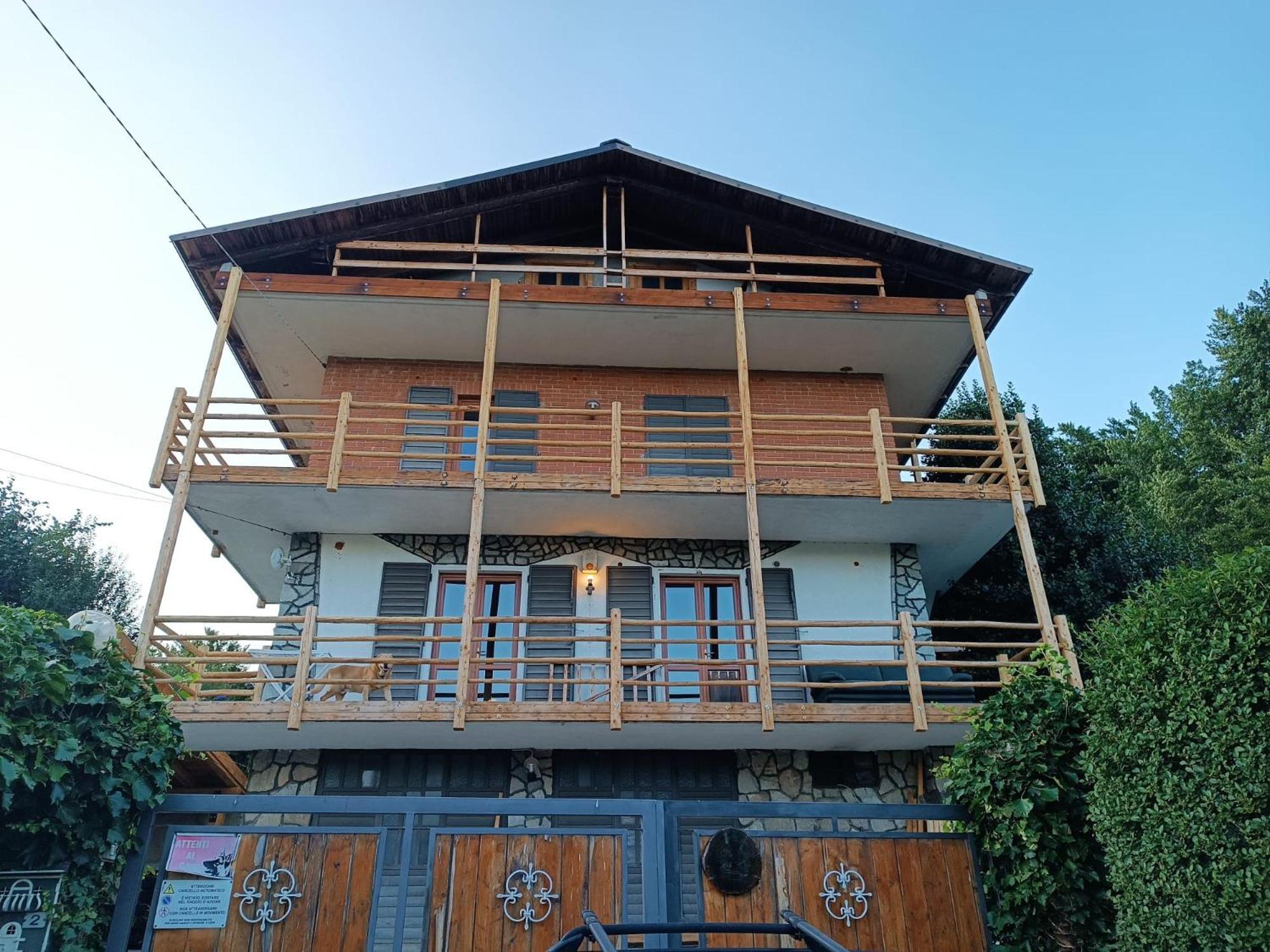 Lo Scoiattolo Bed and Breakfast Giaveno Esterno foto